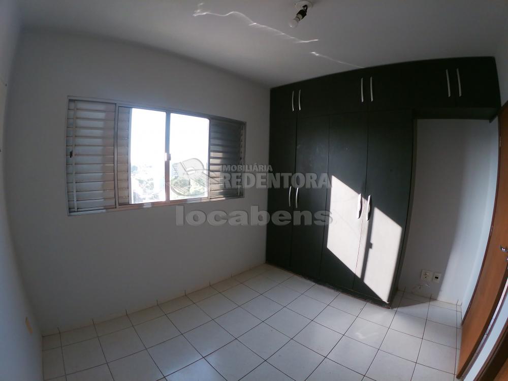 Alugar Apartamento / Padrão em São José do Rio Preto R$ 800,00 - Foto 10