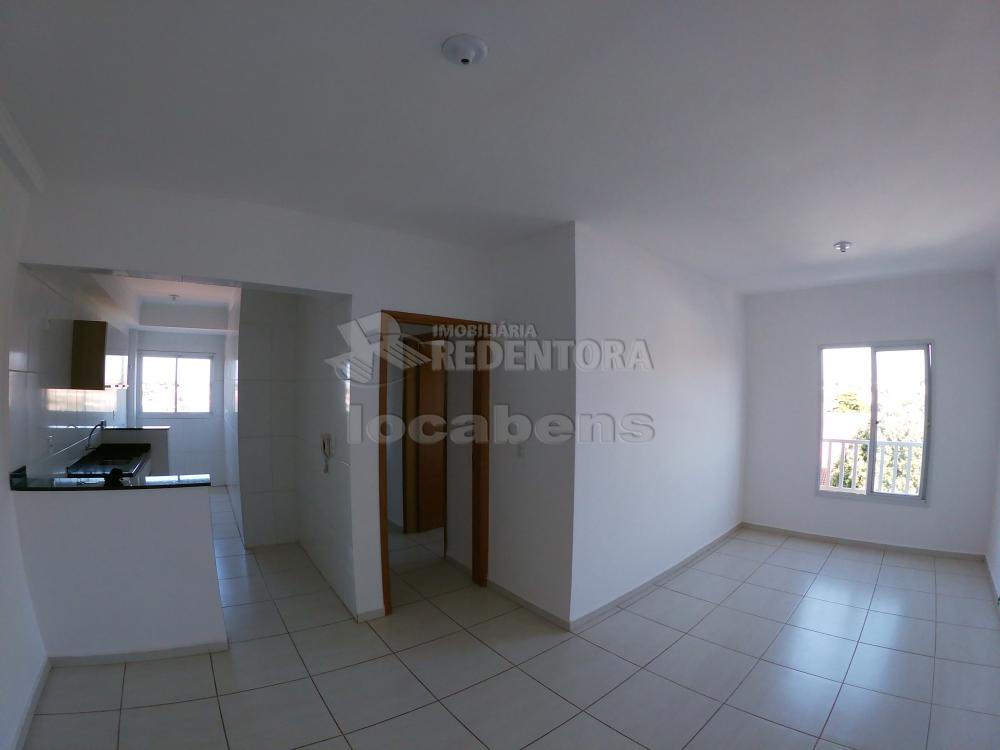 Alugar Apartamento / Padrão em São José do Rio Preto R$ 1.000,00 - Foto 1