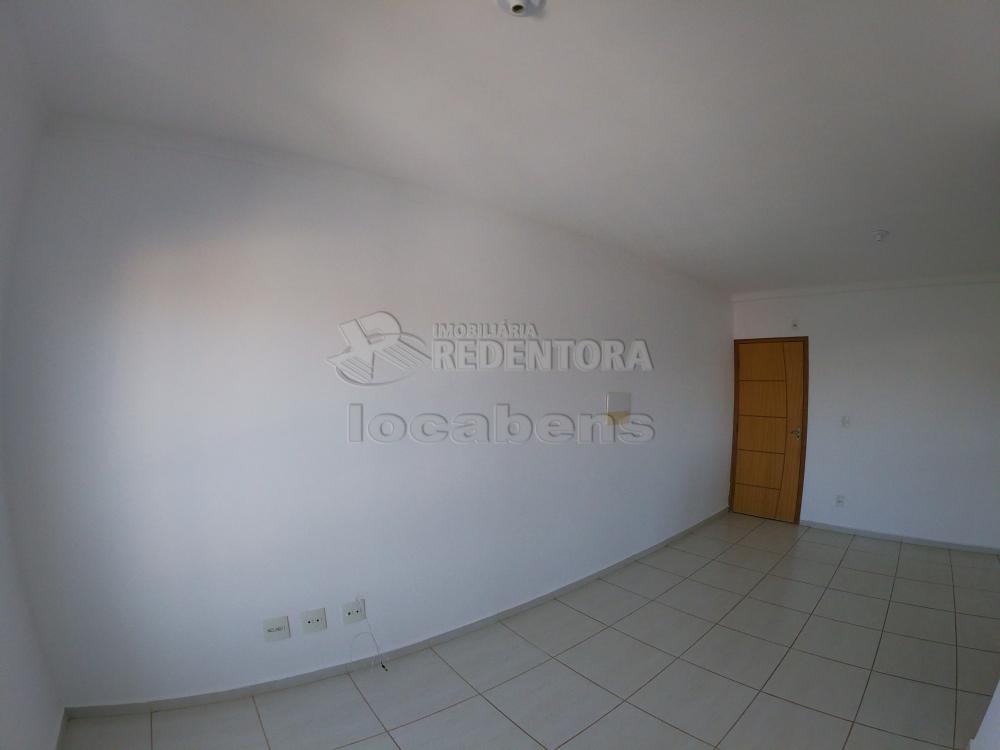 Alugar Apartamento / Padrão em São José do Rio Preto R$ 1.000,00 - Foto 3