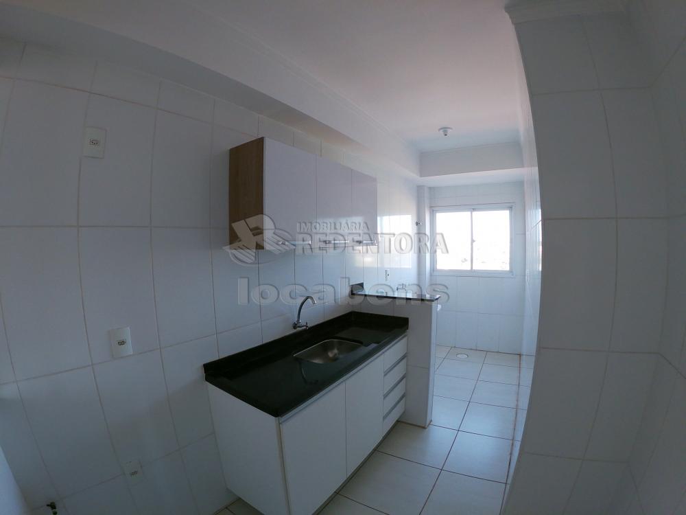 Alugar Apartamento / Padrão em São José do Rio Preto R$ 1.000,00 - Foto 4