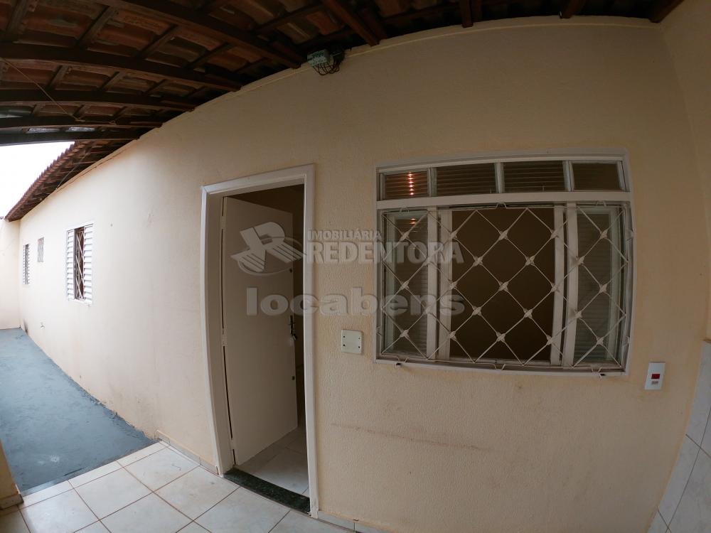 Alugar Casa / Padrão em São José do Rio Preto apenas R$ 1.000,00 - Foto 1