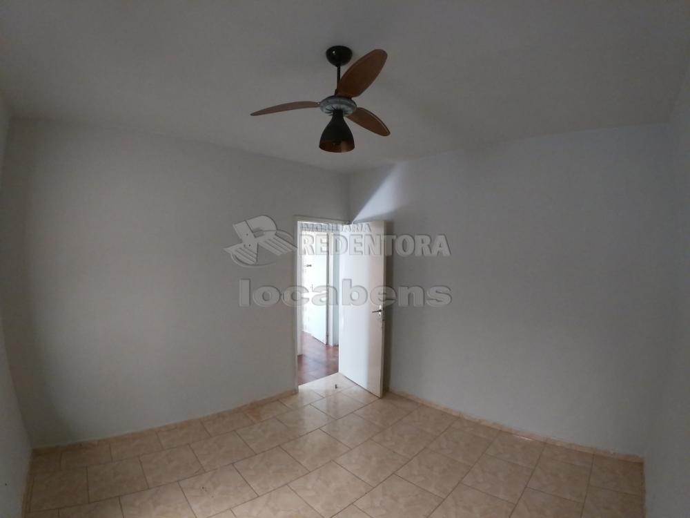 Alugar Casa / Padrão em São José do Rio Preto R$ 850,00 - Foto 15