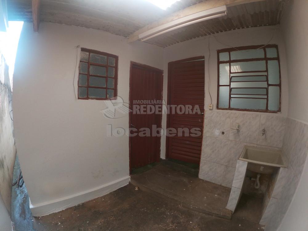 Alugar Casa / Padrão em São José do Rio Preto apenas R$ 750,00 - Foto 1