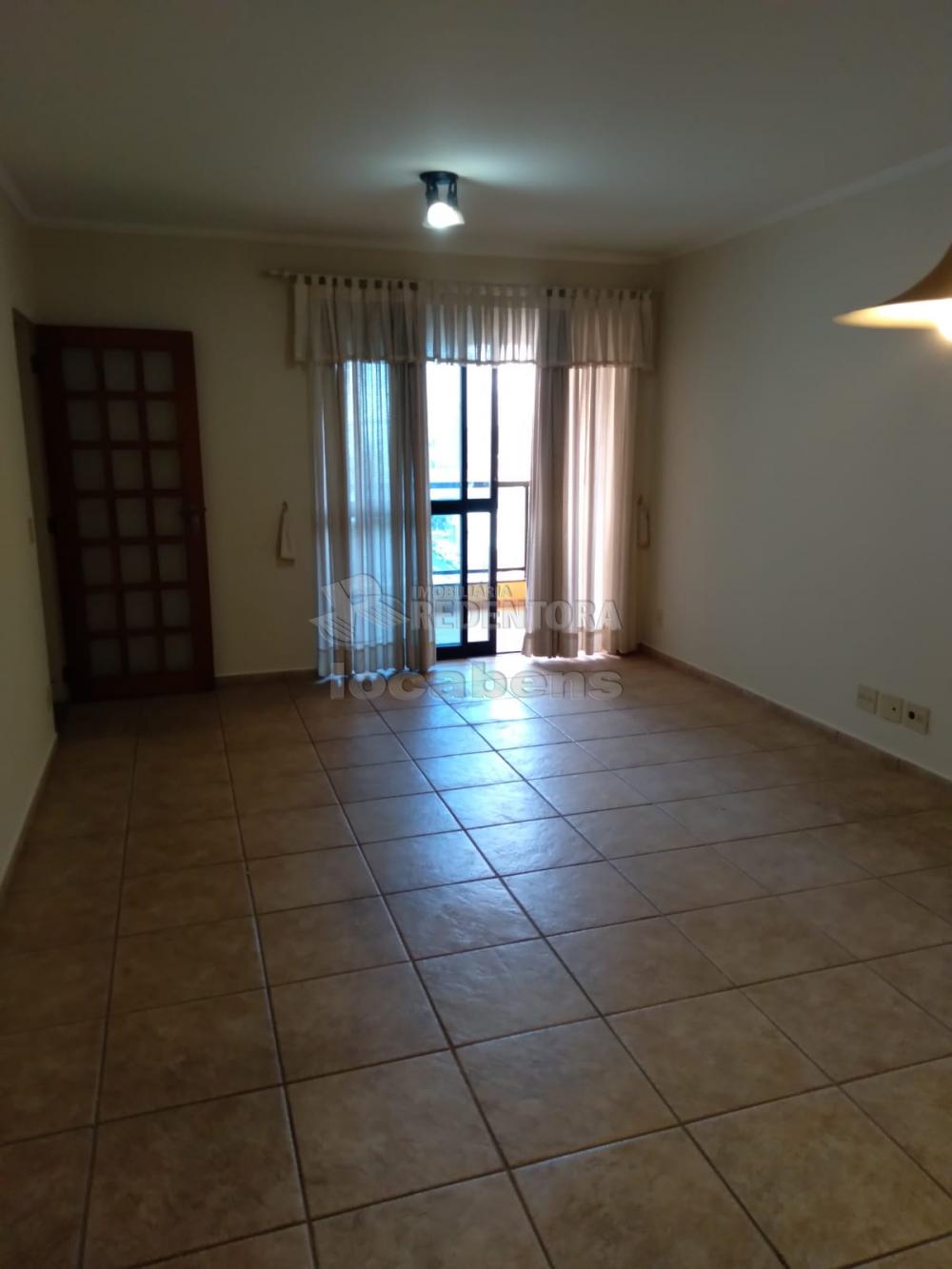 Alugar Apartamento / Padrão em São José do Rio Preto R$ 1.300,00 - Foto 16