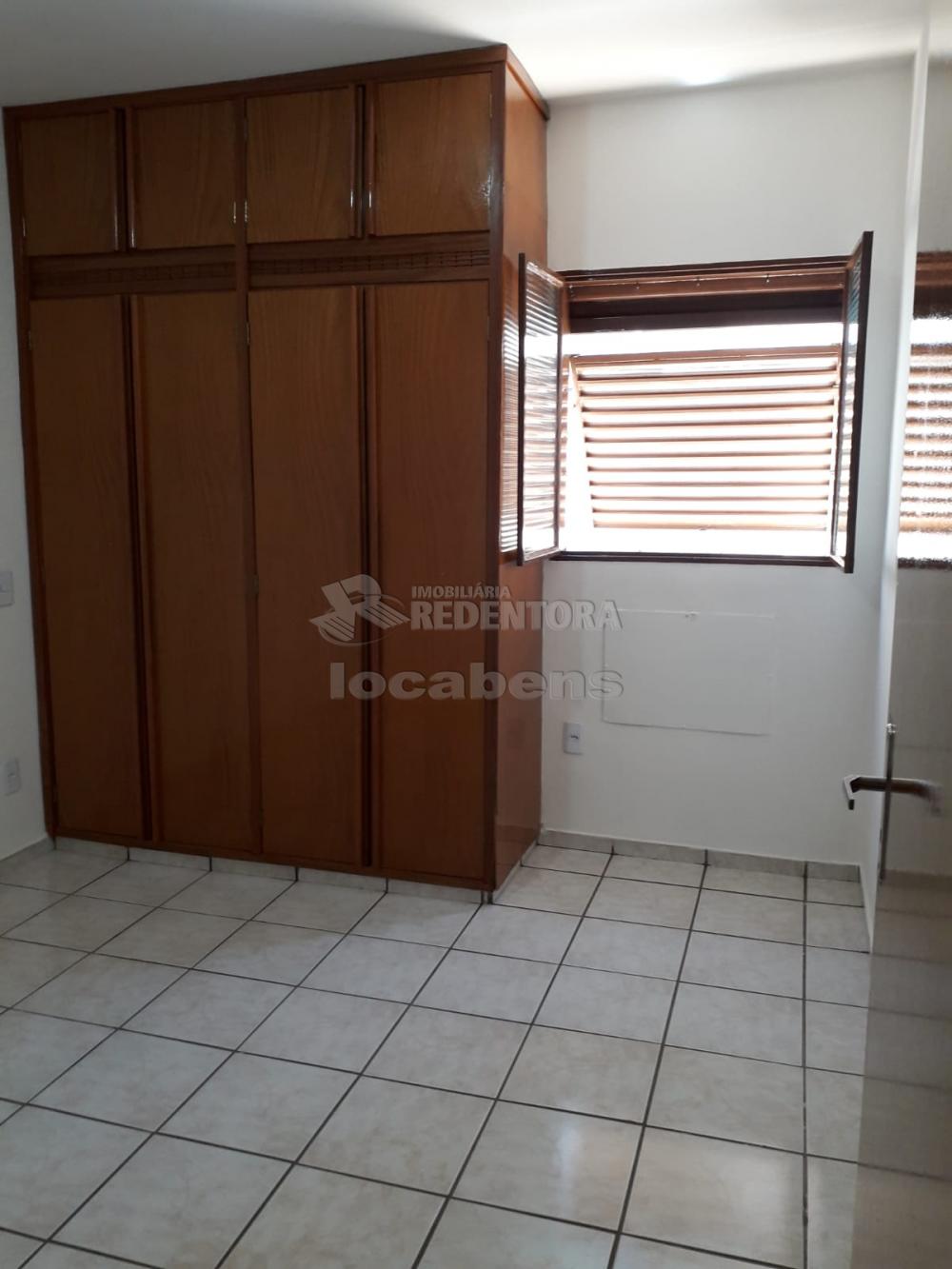 Comprar Apartamento / Padrão em São José do Rio Preto R$ 240.000,00 - Foto 7