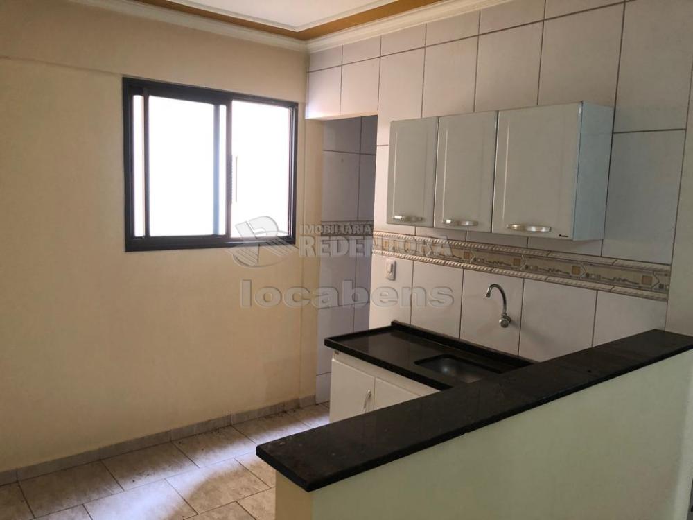 Alugar Apartamento / Padrão em São José do Rio Preto apenas R$ 750,00 - Foto 2