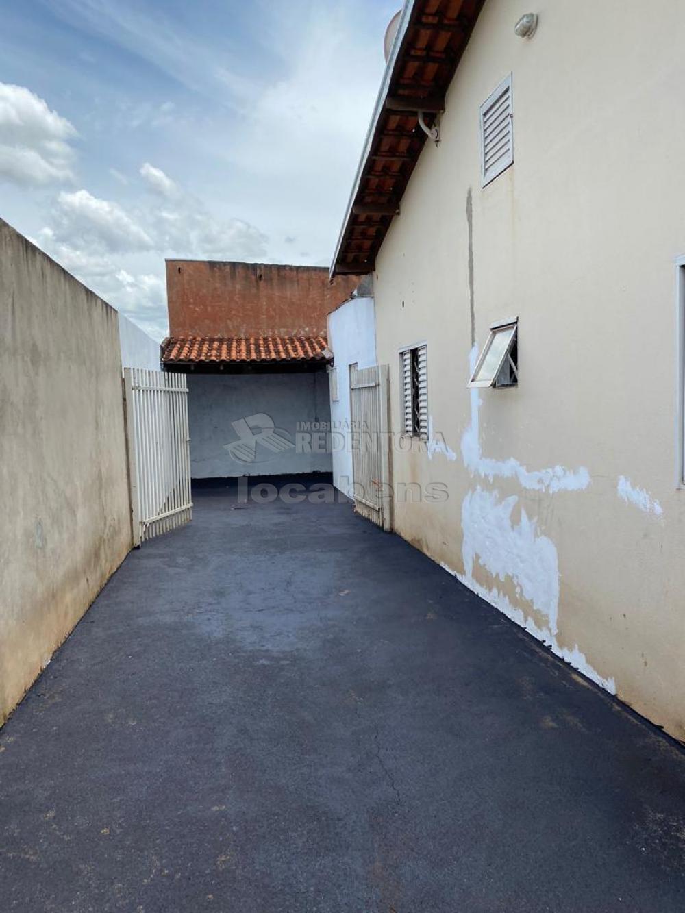 Comprar Casa / Padrão em São José do Rio Preto R$ 180.000,00 - Foto 2