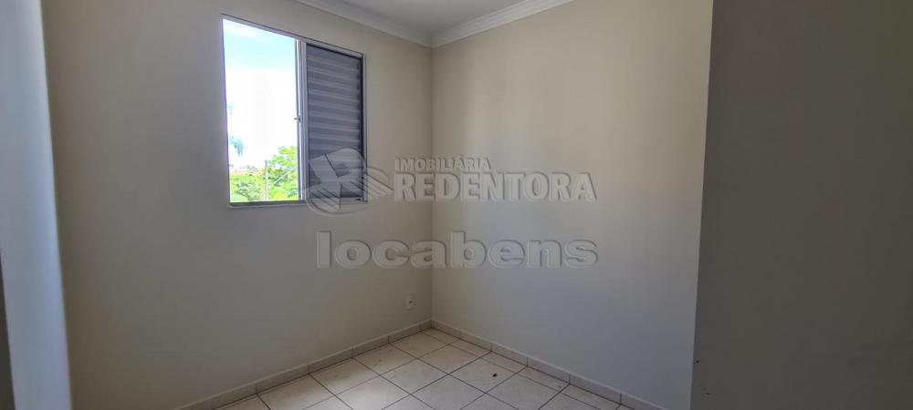 Alugar Apartamento / Padrão em São José do Rio Preto R$ 800,00 - Foto 5