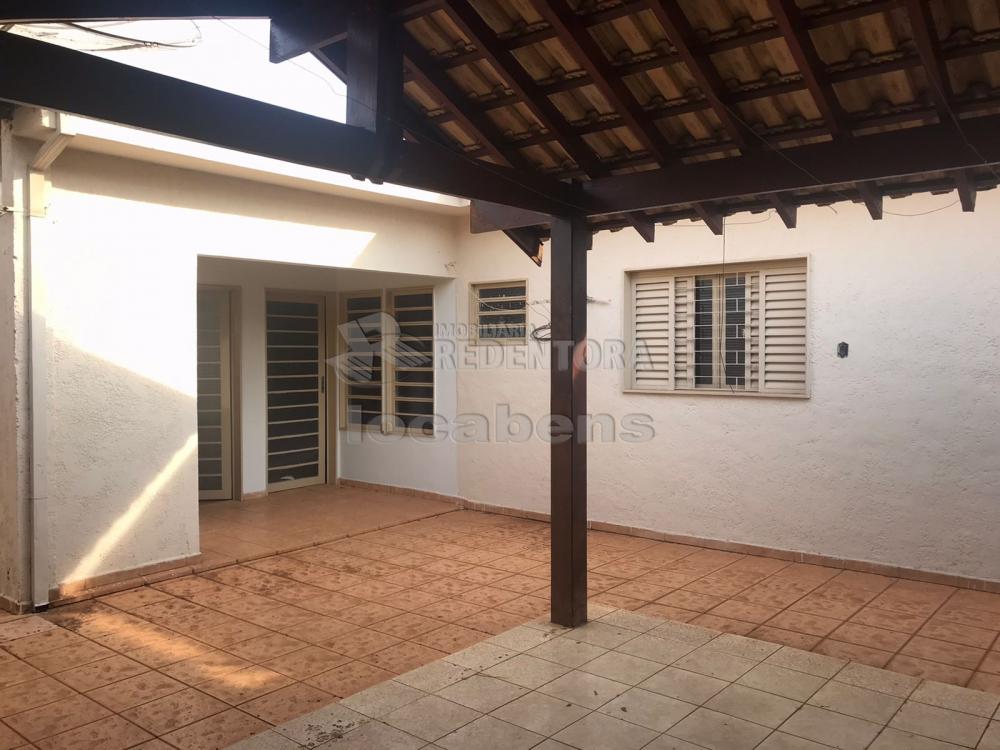 Casa à venda com 6 quartos, 286m² - Foto 2