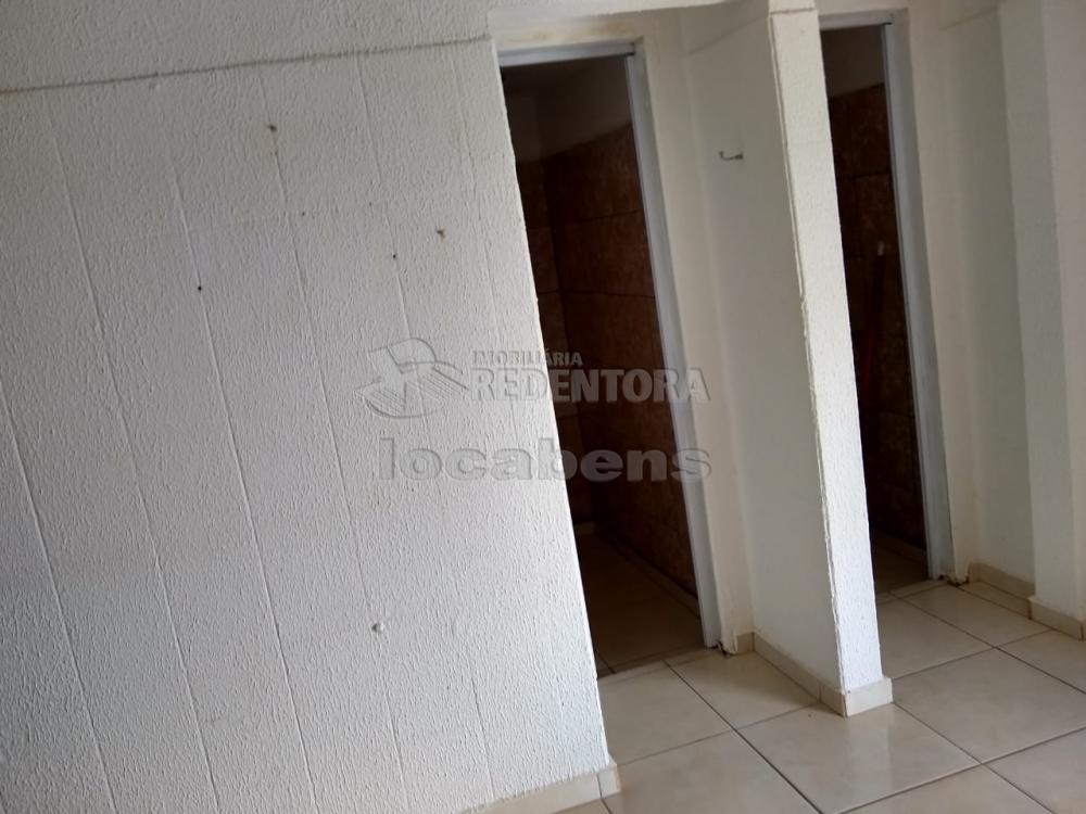 Alugar Comercial / Salão em São José do Rio Preto R$ 700,00 - Foto 5