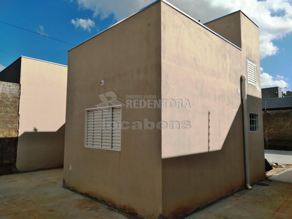 Alugar Casa / Padrão em São José do Rio Preto R$ 900,00 - Foto 13