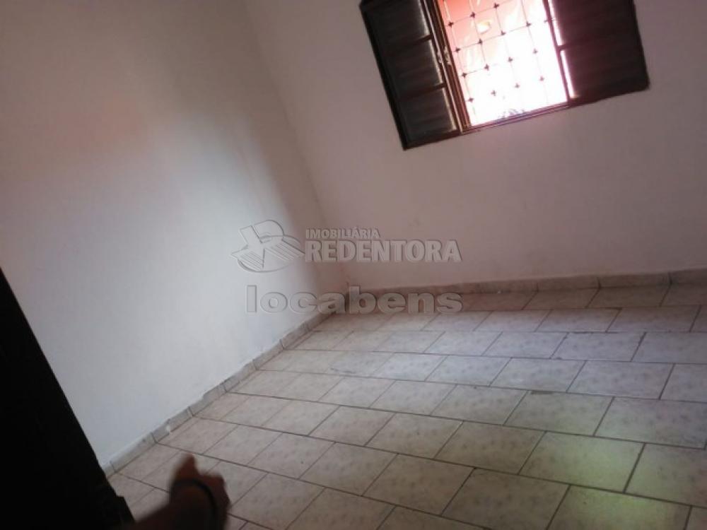 Comprar Casa / Padrão em São José do Rio Preto R$ 145.000,00 - Foto 4
