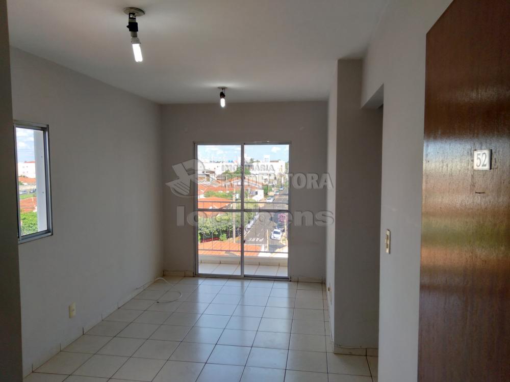 Alugar Apartamento / Padrão em São José do Rio Preto R$ 700,00 - Foto 12