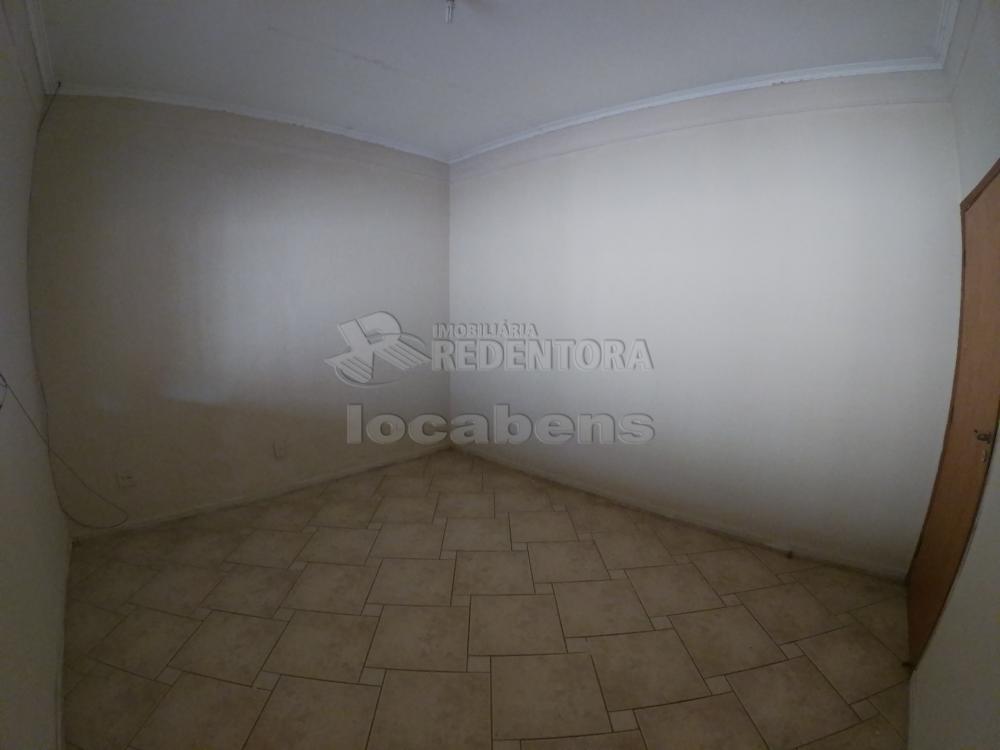 Alugar Casa / Padrão em São José do Rio Preto apenas R$ 800,00 - Foto 2