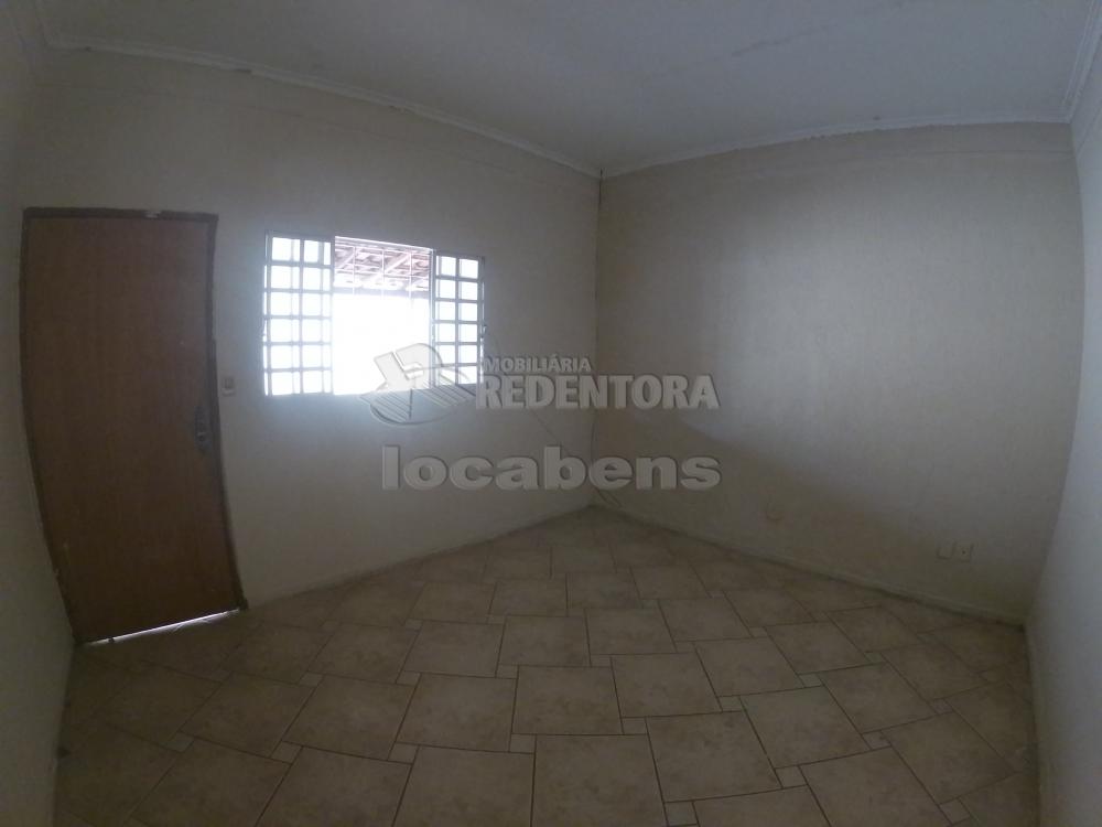 Alugar Casa / Padrão em São José do Rio Preto apenas R$ 800,00 - Foto 3