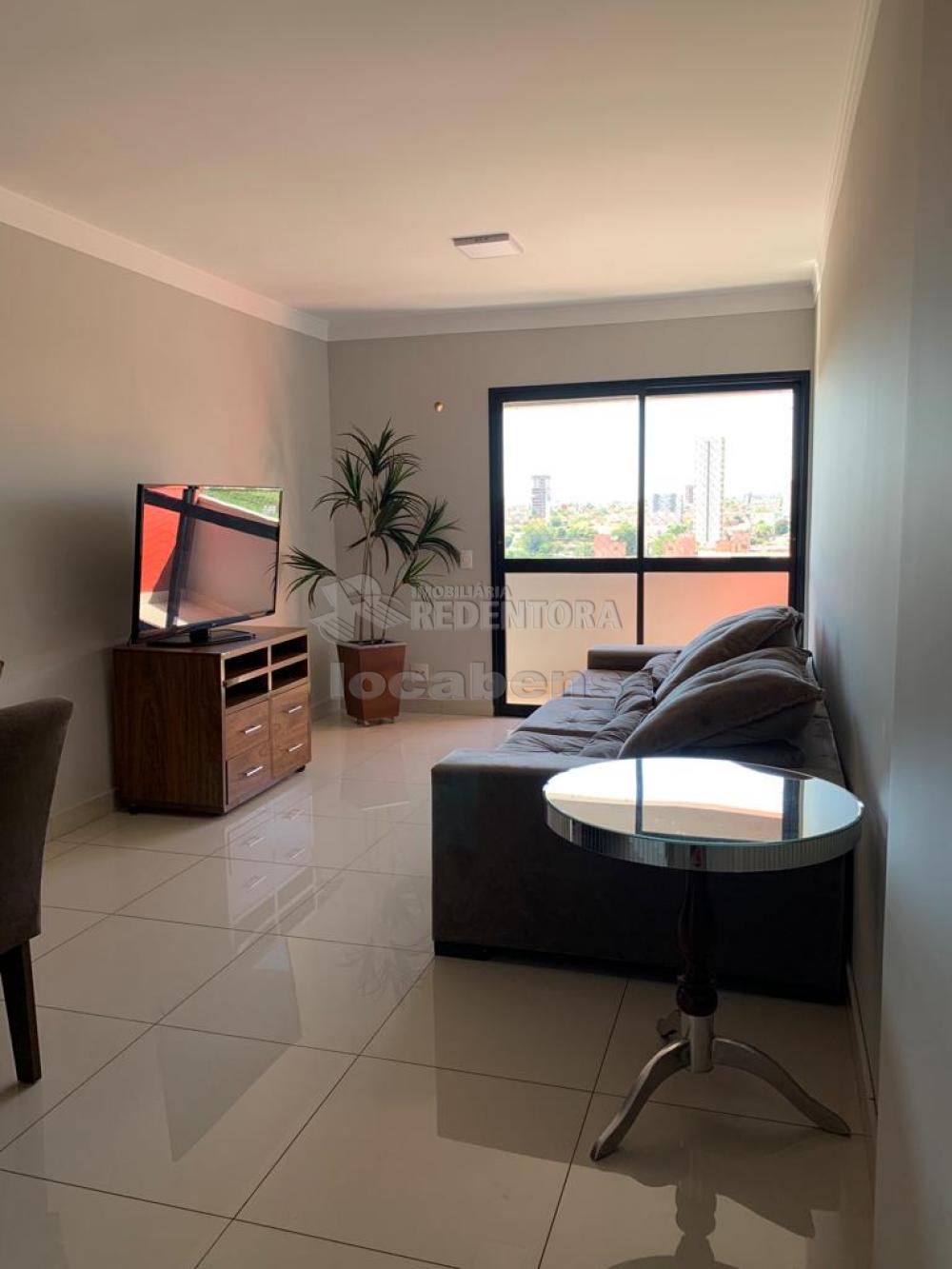 Comprar Apartamento / Padrão em São José do Rio Preto - Foto 1