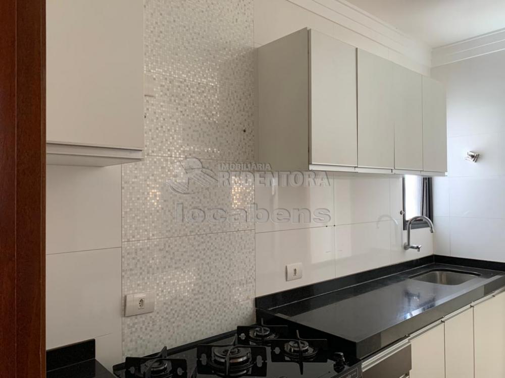 Comprar Apartamento / Padrão em São José do Rio Preto - Foto 4