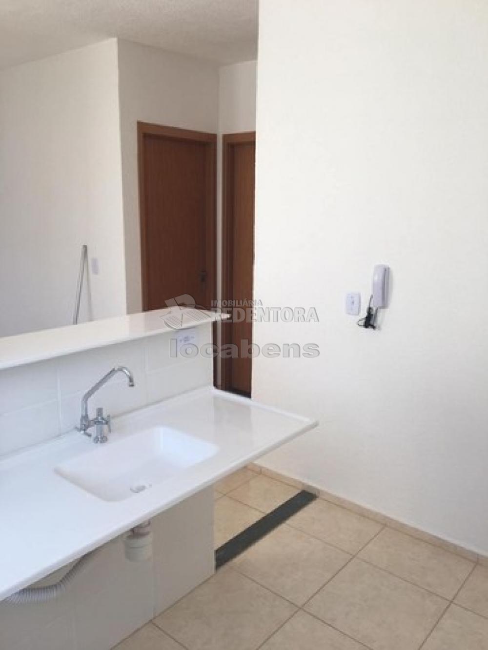 Comprar Apartamento / Padrão em São José do Rio Preto apenas R$ 160.000,00 - Foto 3