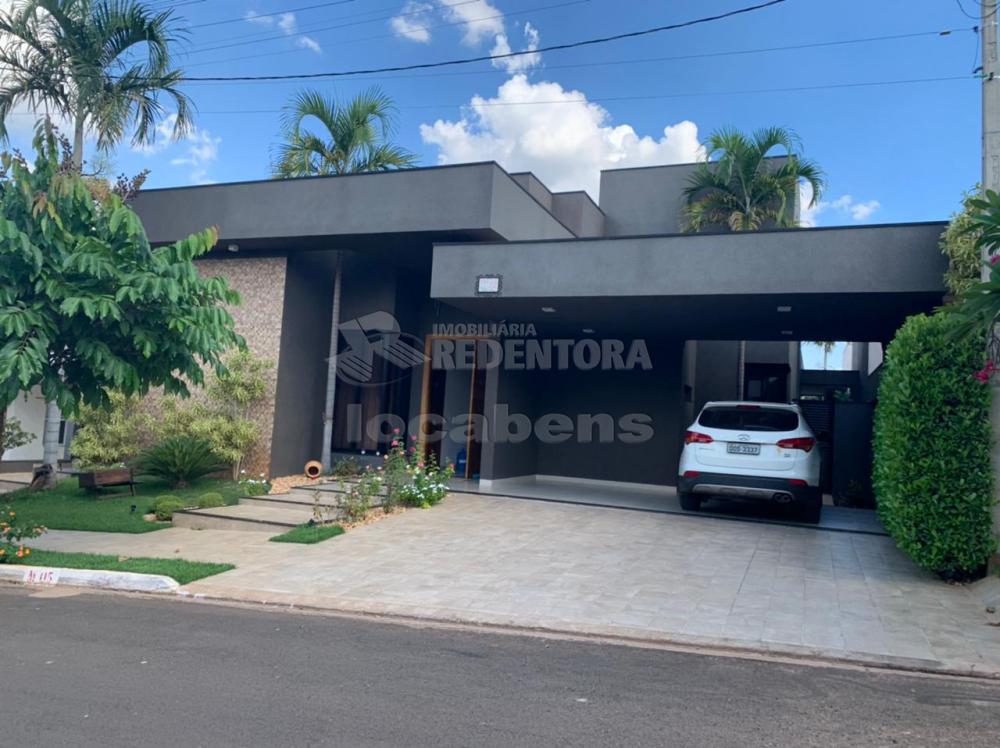 Casa de Condomínio à venda com 4 quartos, 286m² - Foto 1