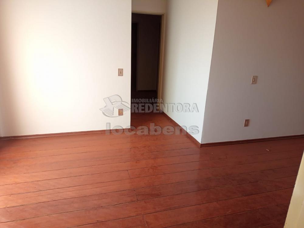 Alugar Apartamento / Padrão em São José do Rio Preto R$ 2.000,00 - Foto 2