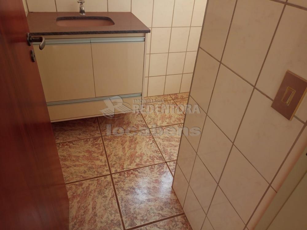 Alugar Apartamento / Padrão em São José do Rio Preto R$ 2.000,00 - Foto 7