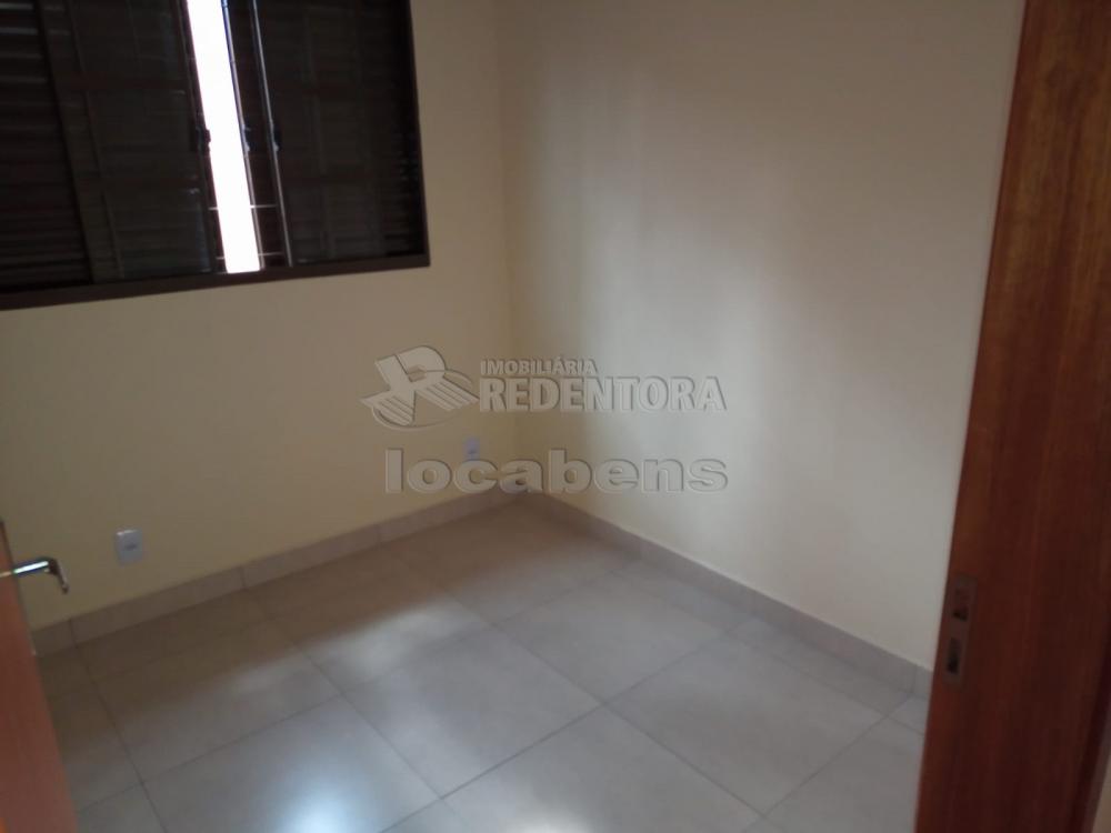 Alugar Casa / Padrão em São José do Rio Preto R$ 1.500,00 - Foto 10