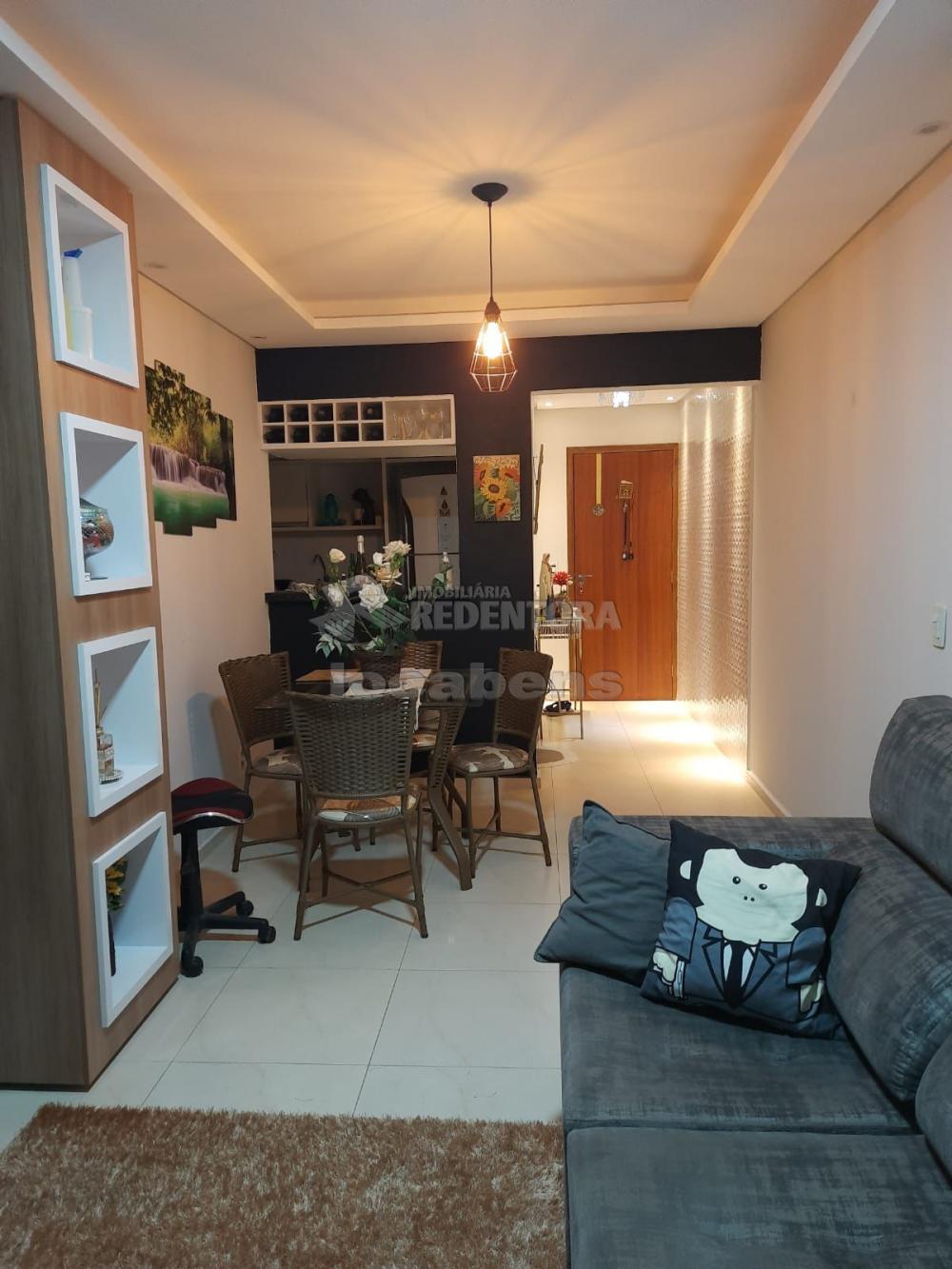 Apartamento à venda com 2 quartos, 82m² - Foto 2