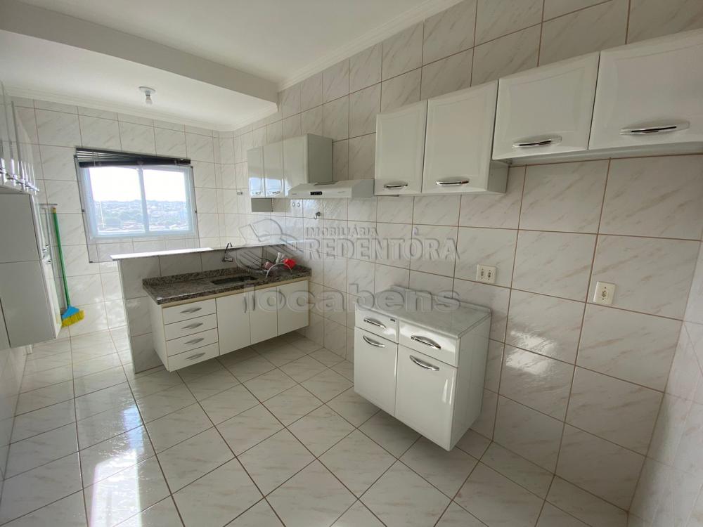 Alugar Apartamento / Padrão em São José do Rio Preto R$ 1.200,00 - Foto 6