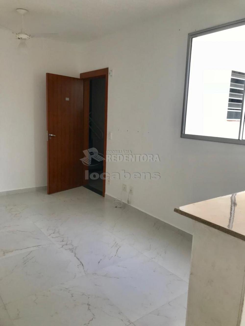 Comprar Apartamento / Padrão em São José do Rio Preto R$ 140.000,00 - Foto 4