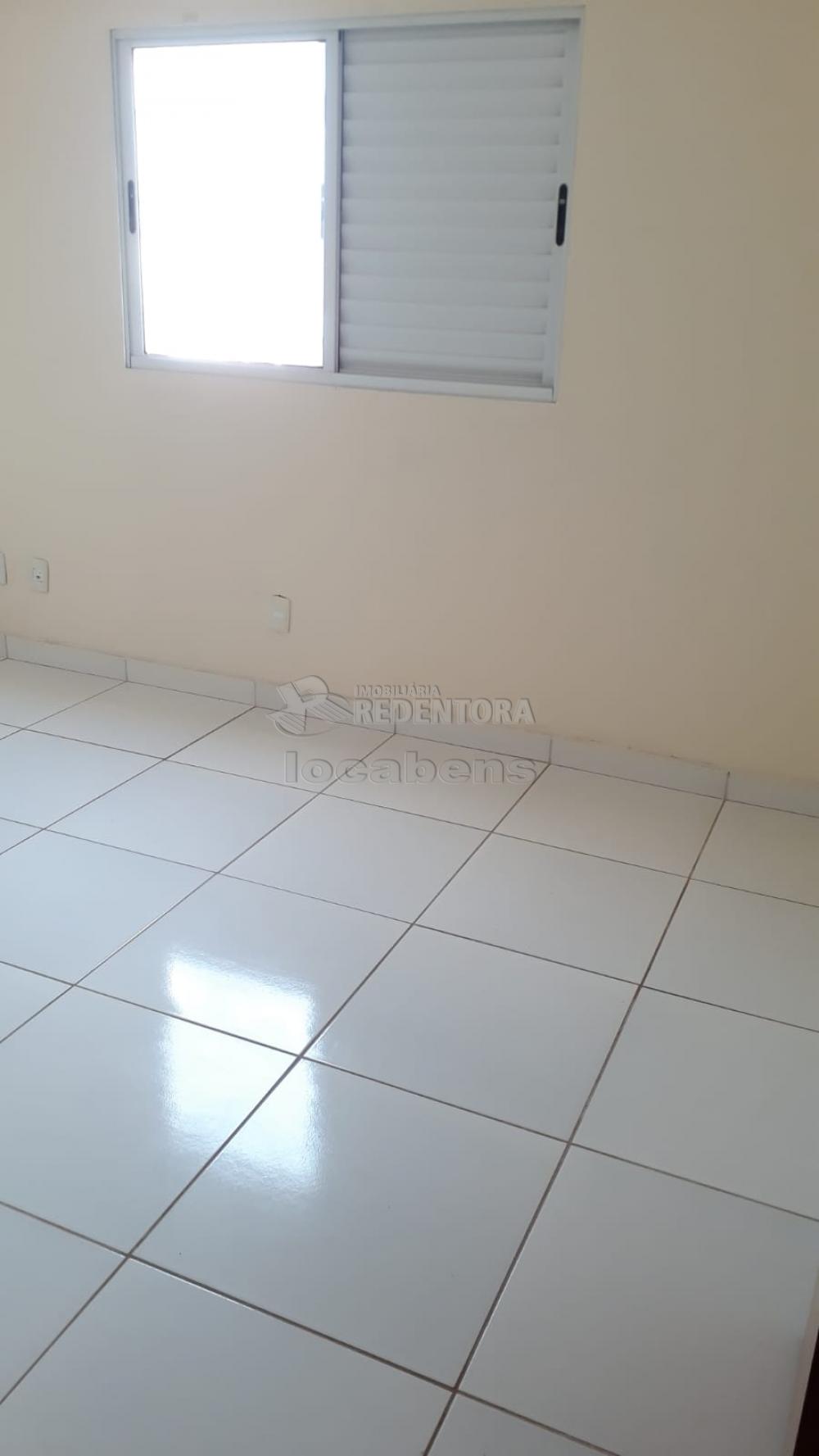 Alugar Apartamento / Padrão em São José do Rio Preto apenas R$ 1.000,00 - Foto 4