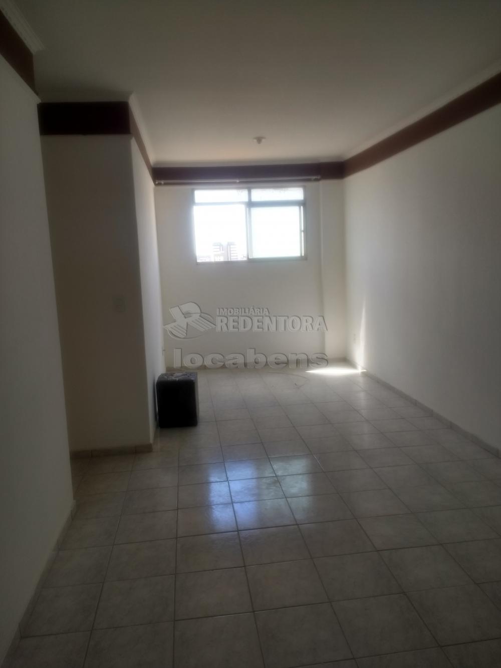 Comprar Apartamento / Padrão em São José do Rio Preto R$ 200.000,00 - Foto 4