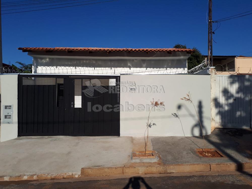 Alugar Casa / Padrão em São José do Rio Preto apenas R$ 1.100,00 - Foto 1