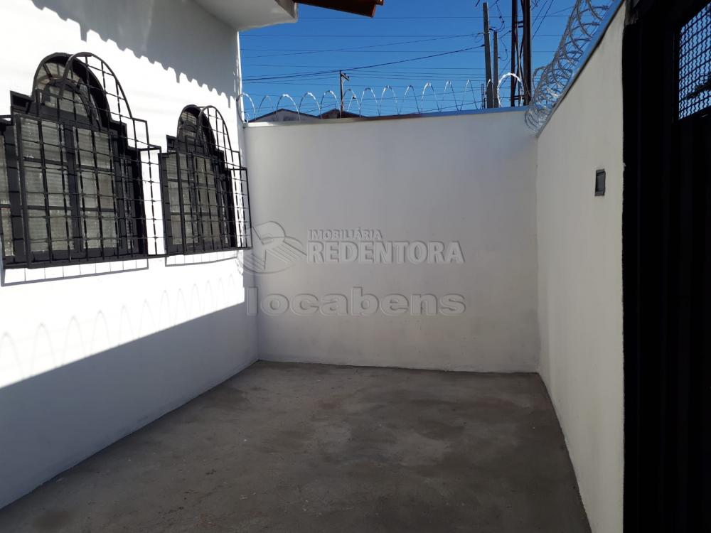 Alugar Casa / Padrão em São José do Rio Preto apenas R$ 1.100,00 - Foto 5