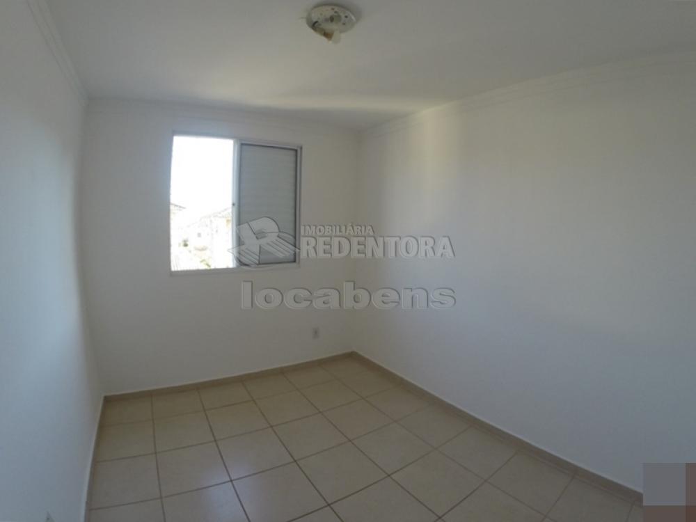 Alugar Casa / Condomínio em São José do Rio Preto R$ 1.500,00 - Foto 12