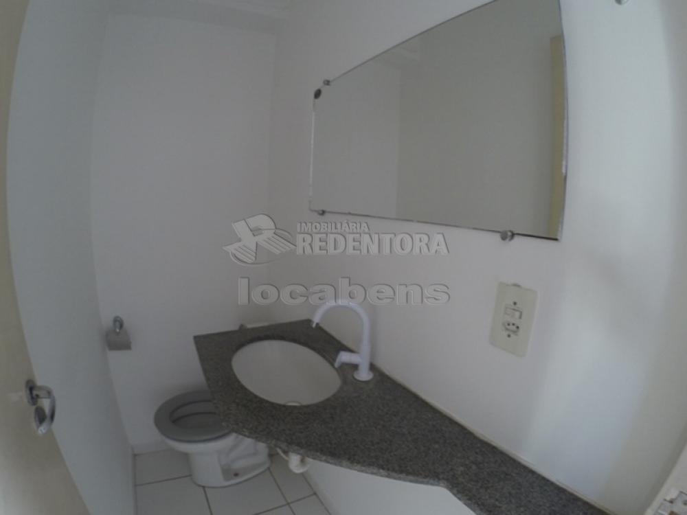 Alugar Casa / Condomínio em São José do Rio Preto R$ 1.500,00 - Foto 15