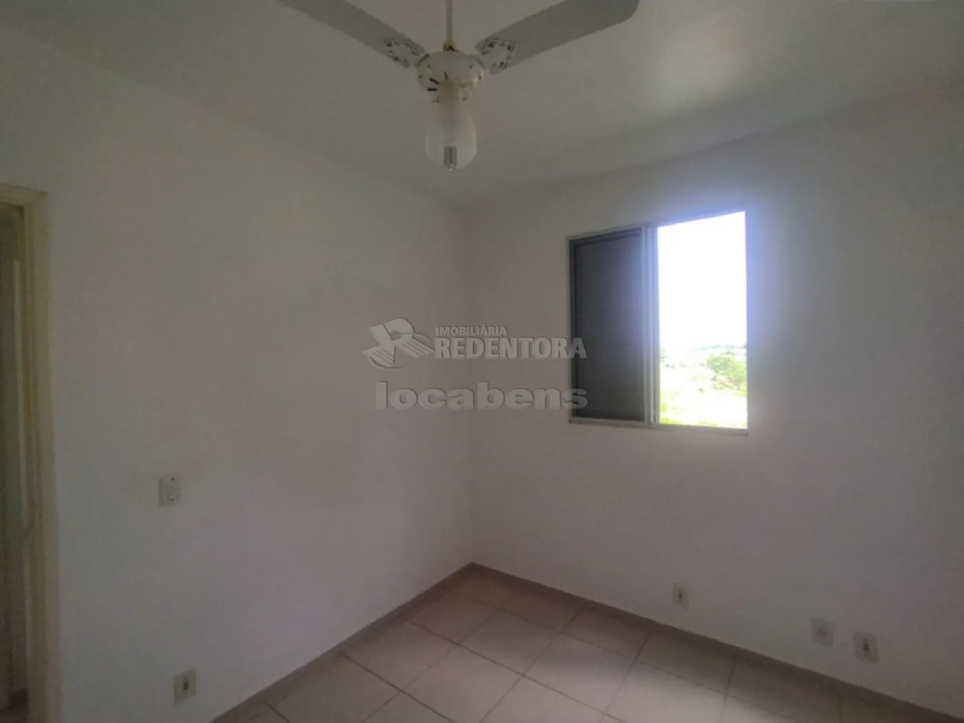 Alugar Apartamento / Padrão em São José do Rio Preto R$ 1.100,00 - Foto 8