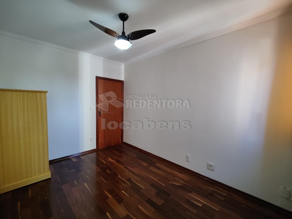 Alugar Apartamento / Padrão em São José do Rio Preto R$ 1.300,00 - Foto 6