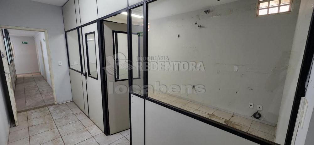 Alugar Comercial / Salão em São José do Rio Preto R$ 12.000,00 - Foto 6