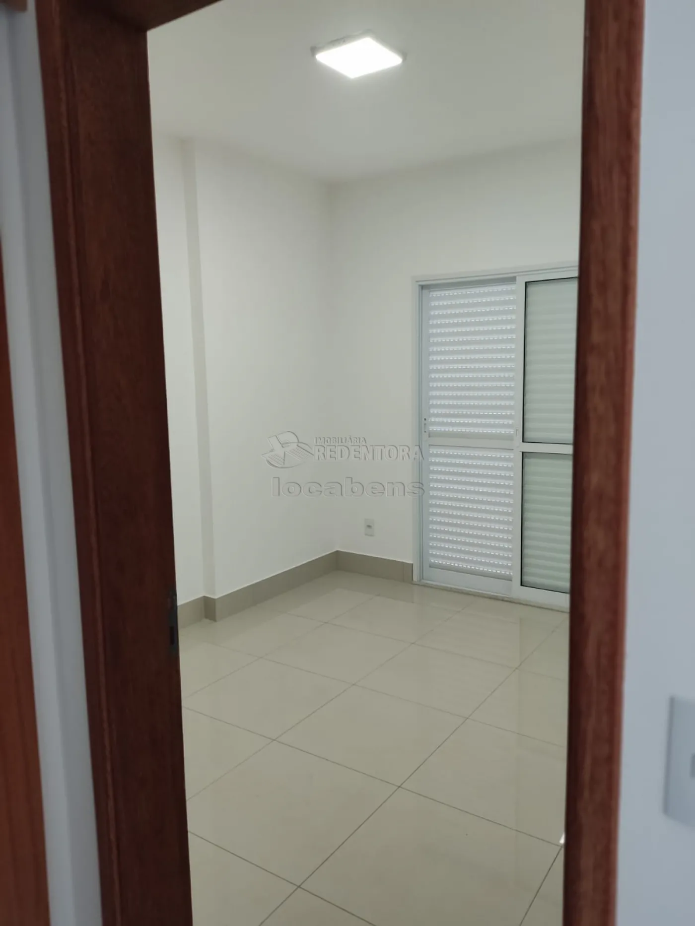 Alugar Apartamento / Padrão em São José do Rio Preto R$ 2.000,00 - Foto 9