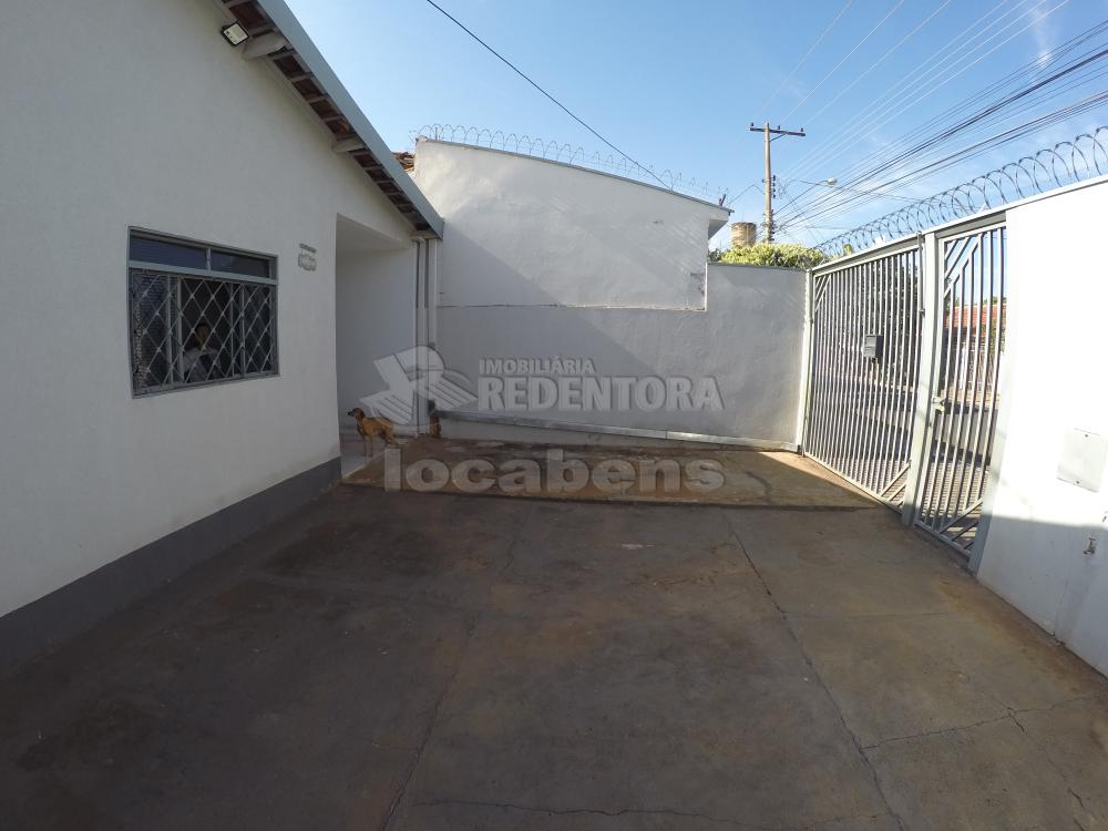 Comprar Casa / Padrão em São José do Rio Preto R$ 320.000,00 - Foto 1