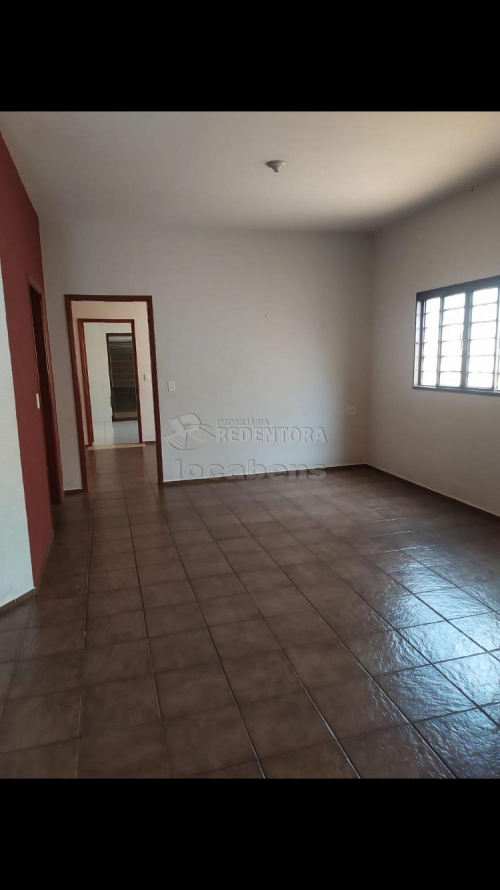 Comprar Casa / Padrão em Guapiaçu R$ 750.000,00 - Foto 1