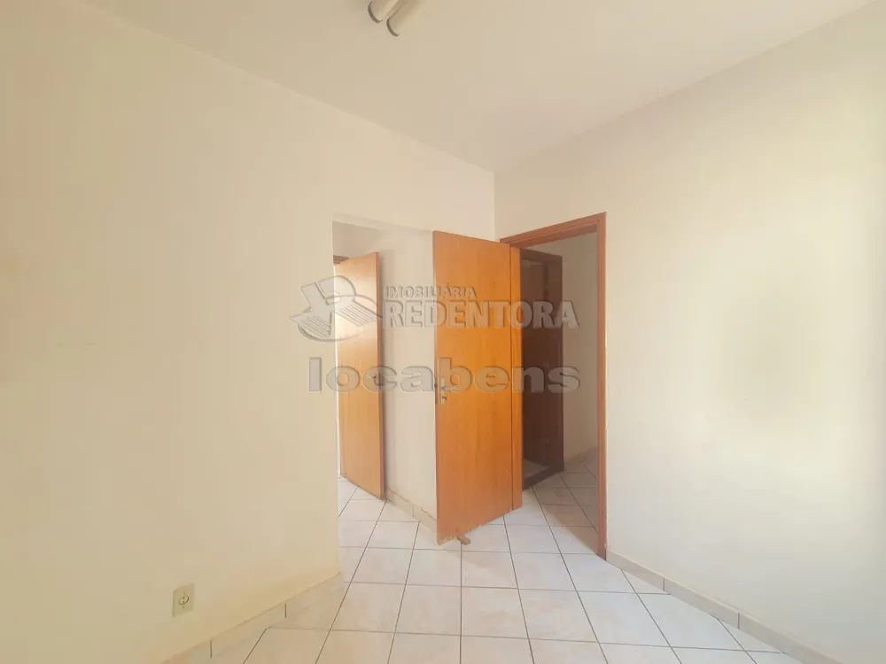 Alugar Apartamento / Padrão em São José do Rio Preto R$ 1.100,00 - Foto 31