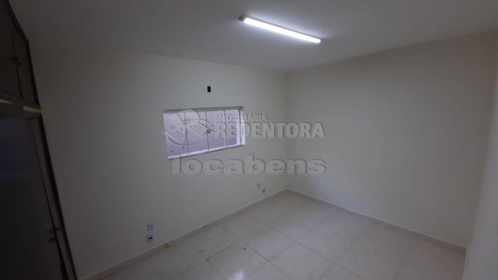 Alugar Comercial / Sala em São José do Rio Preto R$ 2.800,00 - Foto 3