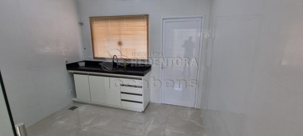 Alugar Comercial / Salão em São José do Rio Preto R$ 9.000,00 - Foto 3