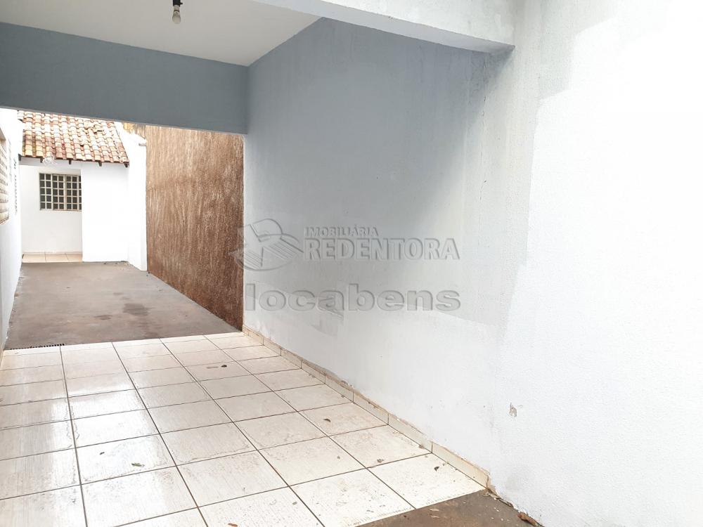 Alugar Casa / Padrão em São José do Rio Preto apenas R$ 750,00 - Foto 1