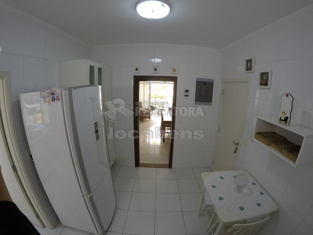 Comprar Apartamento / Padrão em Guarujá R$ 675.000,00 - Foto 12