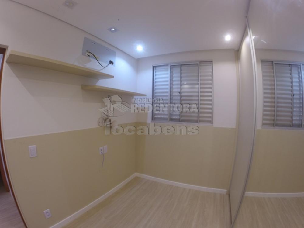 Alugar Apartamento / Padrão em São José do Rio Preto R$ 1.100,00 - Foto 13