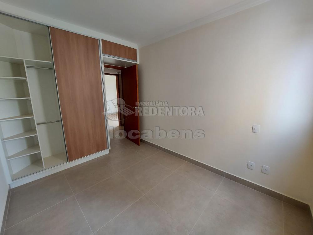 Comprar Apartamento / Padrão em São José do Rio Preto R$ 450.000,00 - Foto 14