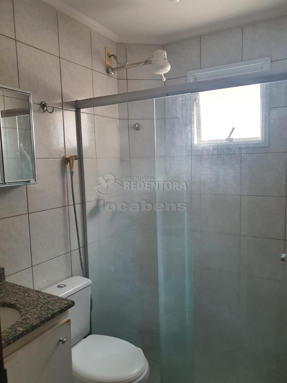 Comprar Apartamento / Padrão em São José do Rio Preto R$ 200.000,00 - Foto 4