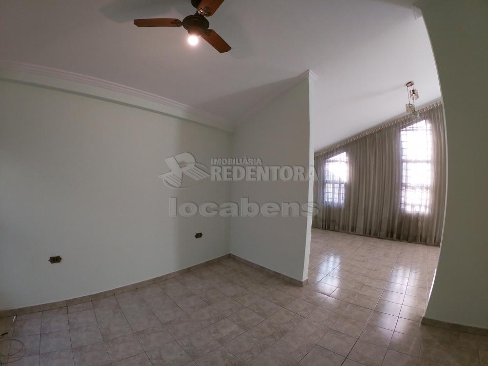 Alugar Casa / Padrão em São José do Rio Preto R$ 2.600,00 - Foto 8